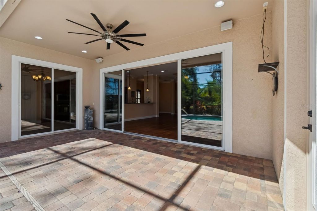 Image 42 of property listing at 2630 GRAND LAKESIDE DRIVE, Palm Harbor, FL 34684