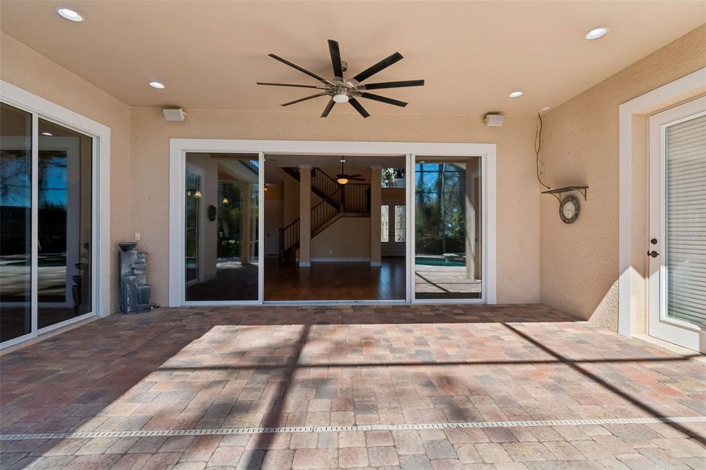 Image 43 of property listing at 2630 GRAND LAKESIDE DRIVE, Palm Harbor, FL 34684