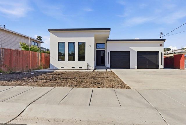 8 Friendly Court, Redwood City, CA 94063