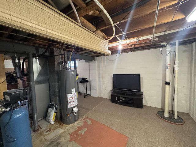 1507 Minor LANE, Waukesha, WI 53189