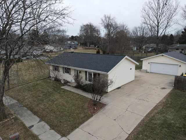 1507 Minor LANE, Waukesha, WI 53189