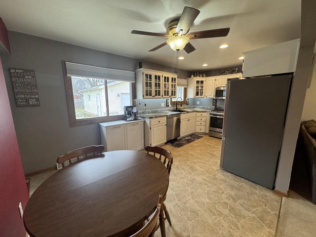 1507 Minor LANE, Waukesha, WI 53189