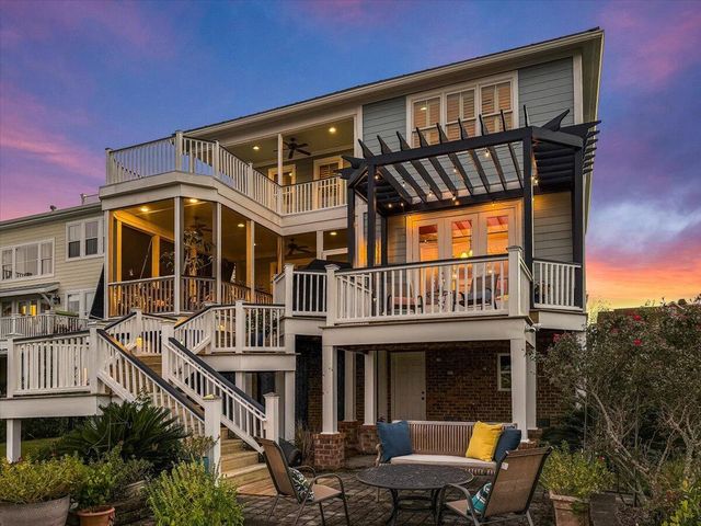 1597 Rivertowne Country Club Drive, Mount Pleasant, SC 29466