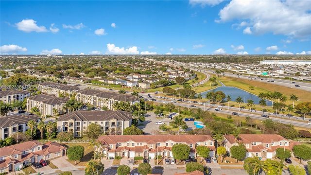 27433 SW 137th Court 1, Homestead, FL 33032