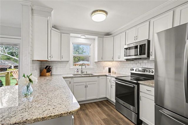 1917 Oak Ridge Road, Oak Ridge, NC 27310