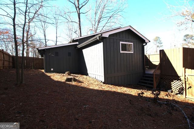 9240 Nova Drive, Gainesville, GA 30506