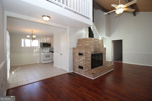 9240 Nova Drive, Gainesville, GA 30506