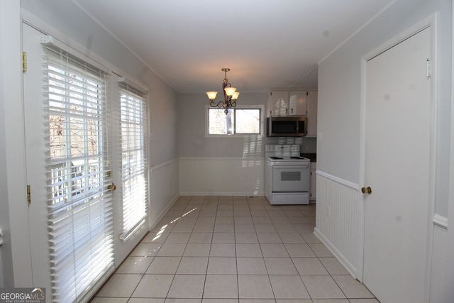 9240 Nova Drive, Gainesville, GA 30506