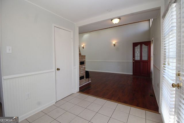 9240 Nova Drive, Gainesville, GA 30506