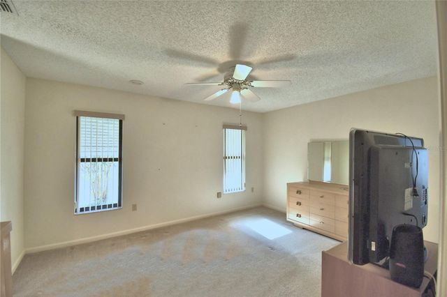 4828 SQUIRE HOLLOW DRIVE, Lakeland, FL 33811
