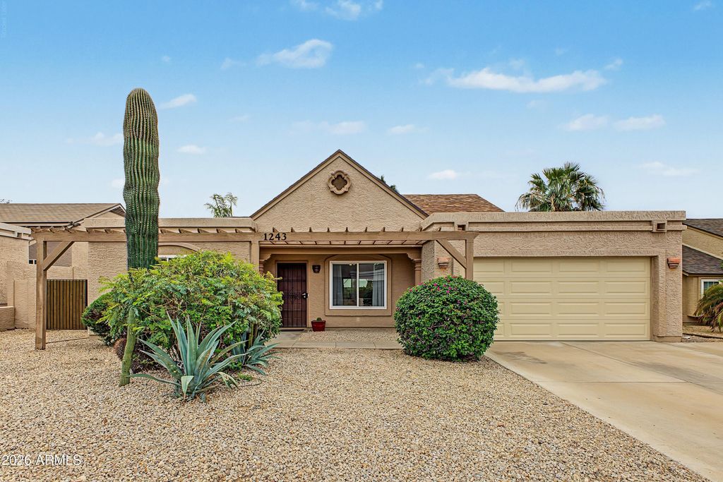 1243 E UTOPIA Road, Phoenix, AZ 85024 — photo 2