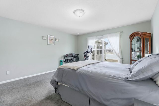 3810 Victoria Lakes Court, New Haven, IN 46774