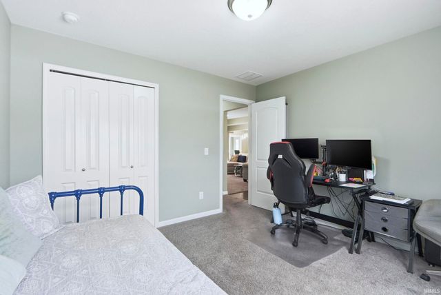 3810 Victoria Lakes Court, New Haven, IN 46774