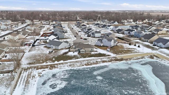 3810 Victoria Lakes Court, New Haven, IN 46774