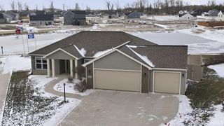 3810 Victoria Lakes Court, New Haven, IN 46774