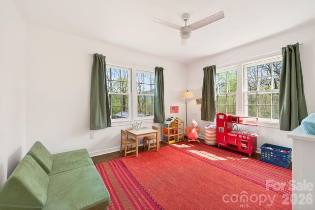 318 Stonewall Avenue, Swannanoa, NC 28778
