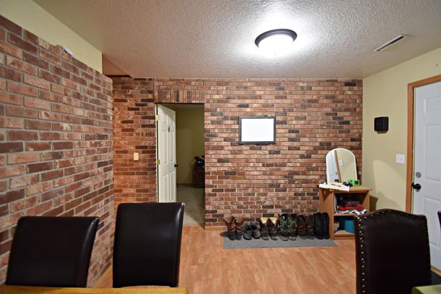 112 NW 9th Avenue, Independence, IA 50644