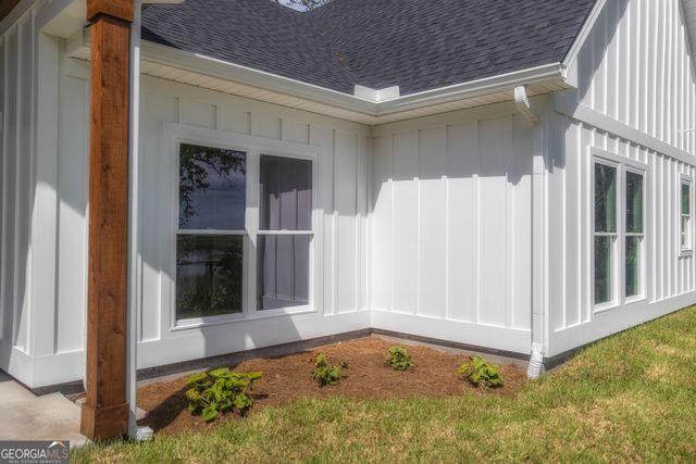 87 Lighthouse Way, Woodbine, GA 31569