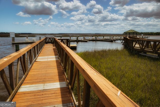 87 Lighthouse Way, Woodbine, GA 31569