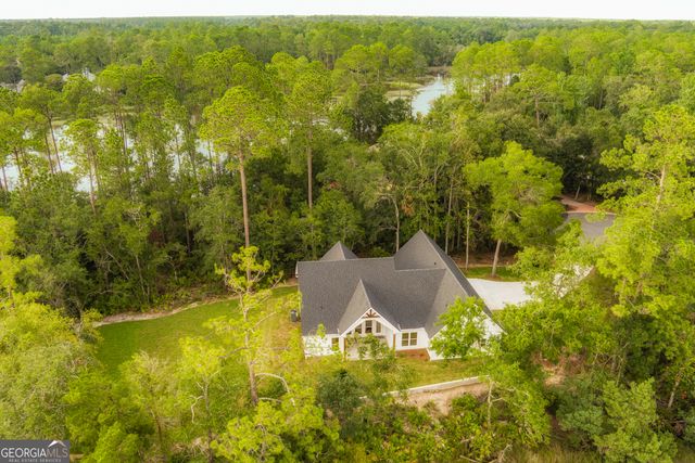 87 Lighthouse Way, Woodbine, GA 31569