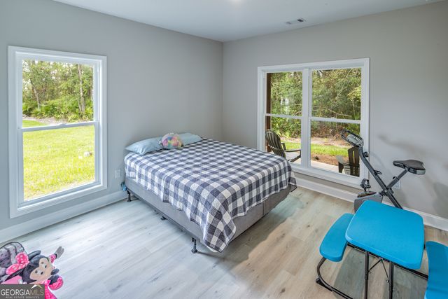 87 Lighthouse Way, Woodbine, GA 31569