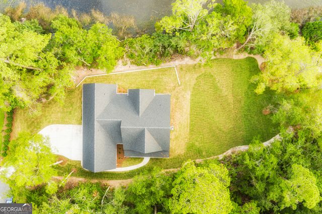 87 Lighthouse Way, Woodbine, GA 31569