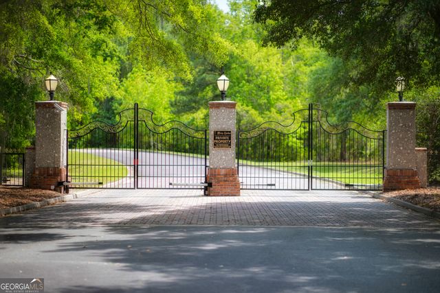 87 Lighthouse Way, Woodbine, GA 31569