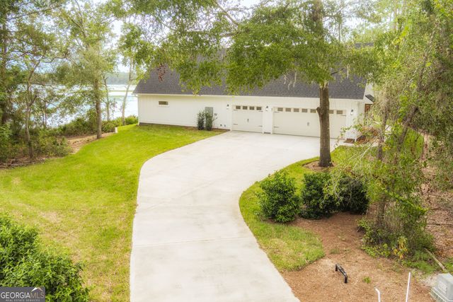 87 Lighthouse Way, Woodbine, GA 31569
