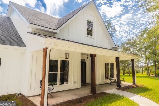 87 Lighthouse Way, Woodbine, GA 31569