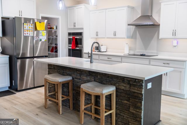 87 Lighthouse Way, Woodbine, GA 31569