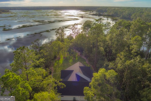 87 Lighthouse Way, Woodbine, GA 31569