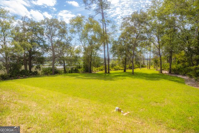 87 Lighthouse Way, Woodbine, GA 31569