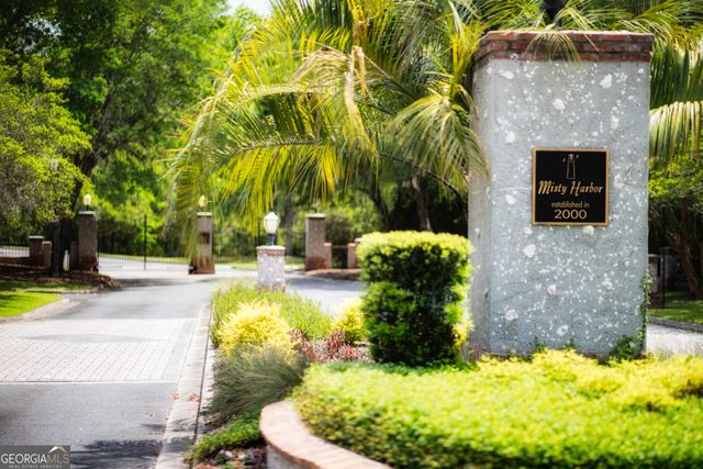 87 Lighthouse Way, Woodbine, GA 31569