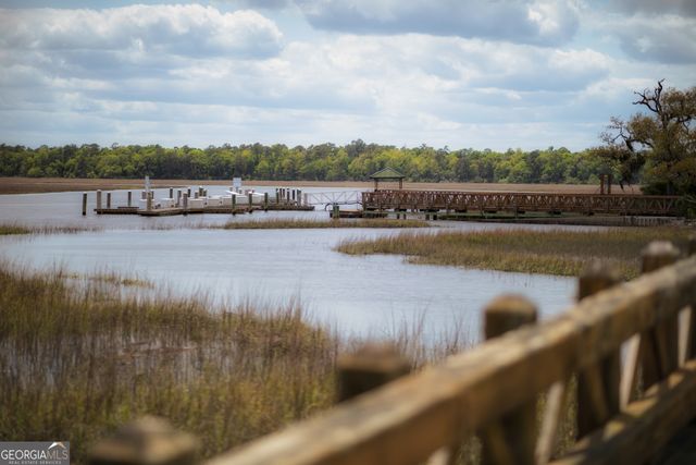 87 Lighthouse Way, Woodbine, GA 31569