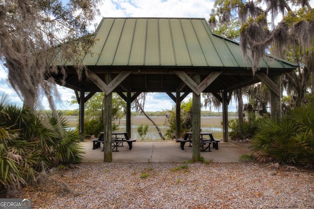 87 Lighthouse Way, Woodbine, GA 31569