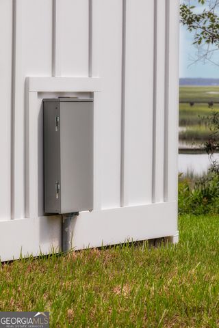 87 Lighthouse Way, Woodbine, GA 31569