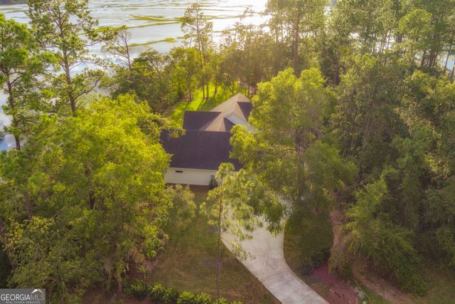 87 Lighthouse Way, Woodbine, GA 31569