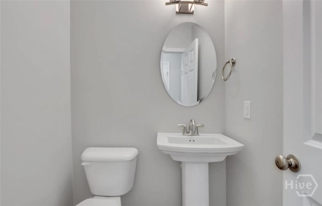 Image 7 of property listing at 227 Haisley Run, Guyton, GA 31312