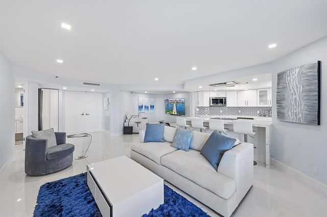 5200 N Ocean Drive 203, Singer Island, FL 33404