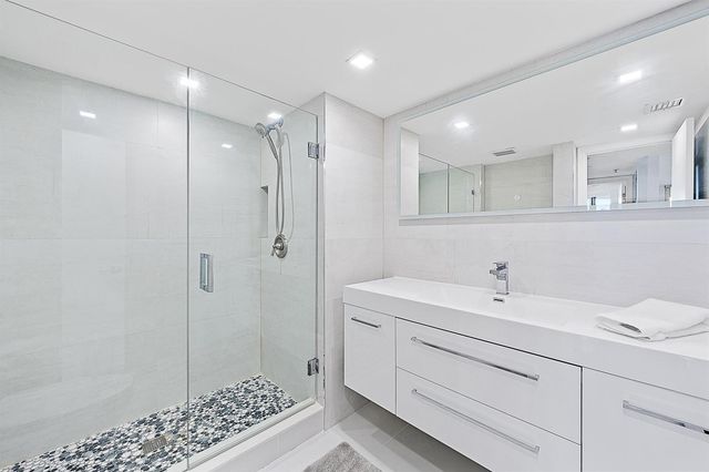 5200 N Ocean Drive 203, Singer Island, FL 33404