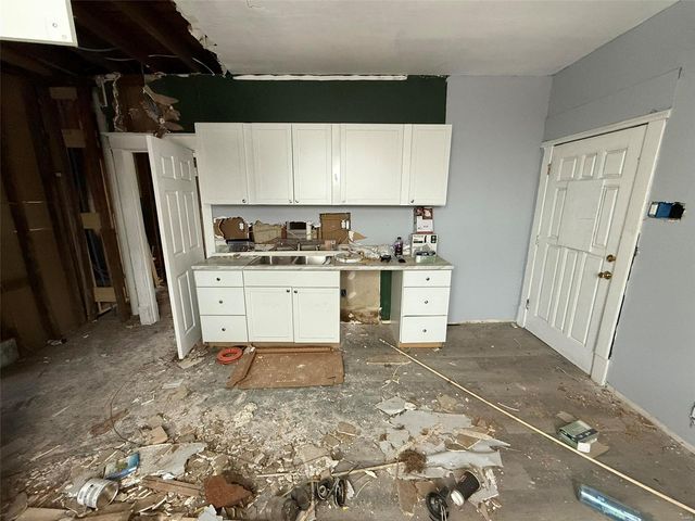 7209 Emma Avenue, St Louis, MO 63136