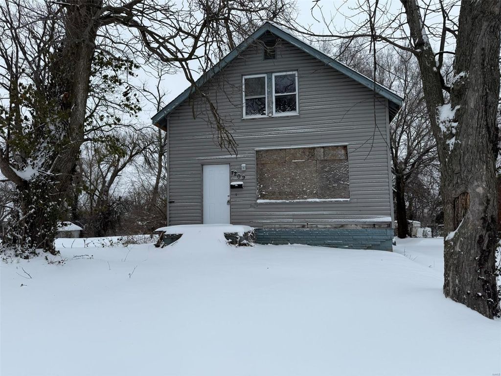 7209 Emma Avenue, St Louis, MO 63136