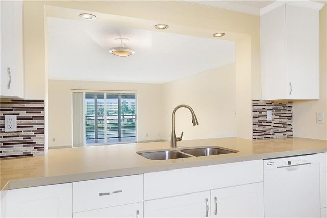 111 SE 3rd Avenue 306, Dania Beach, FL 33004