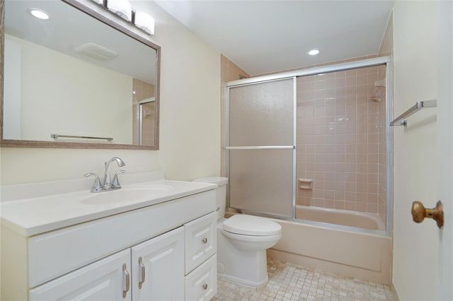 111 SE 3rd Avenue 306, Dania Beach, FL 33004