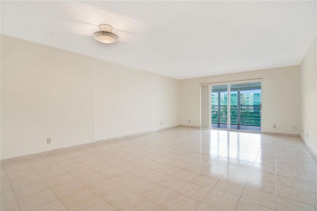 111 SE 3rd Avenue 306, Dania Beach, FL 33004