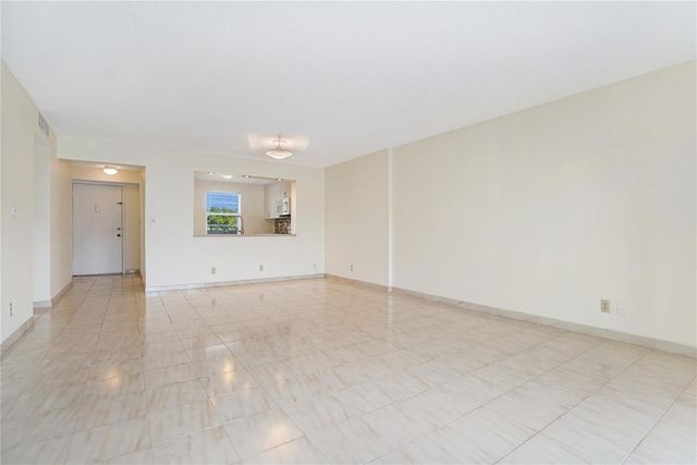 111 SE 3rd Avenue 306, Dania Beach, FL 33004
