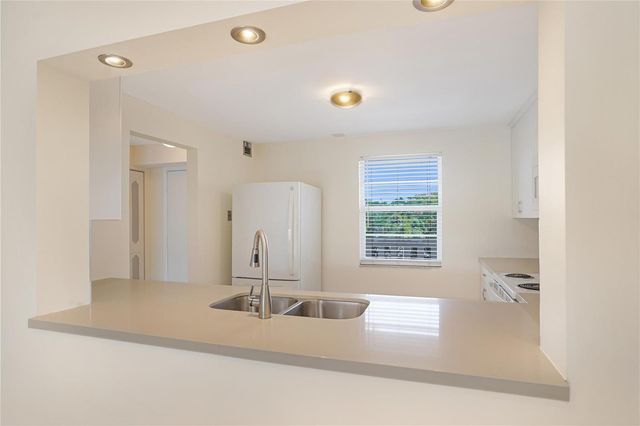 111 SE 3rd Avenue 306, Dania Beach, FL 33004