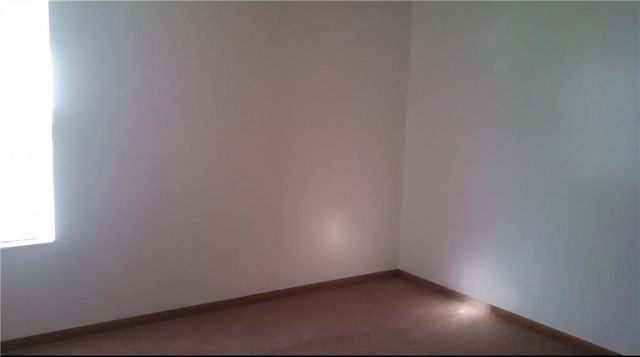 11740 Ridgeway Drive, St Joseph, MO 64505