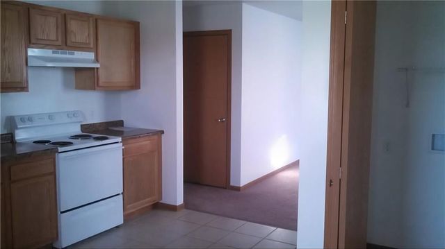 11740 Ridgeway Drive, St Joseph, MO 64505