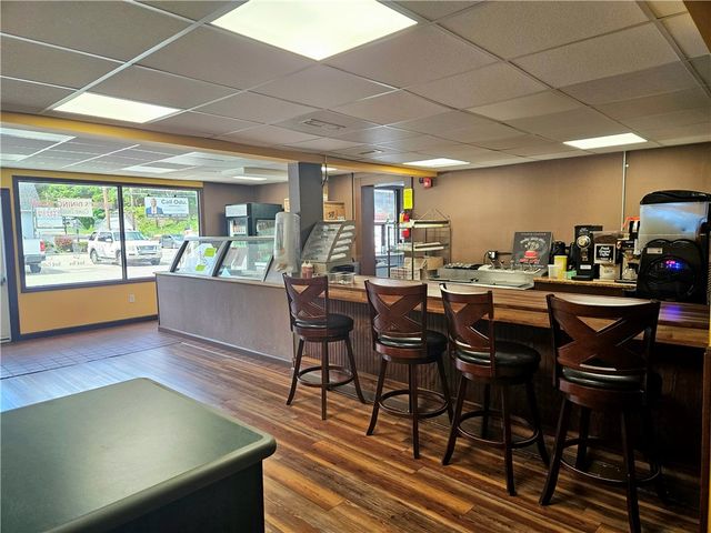 923 Main Street, West Warwick, RI 02893